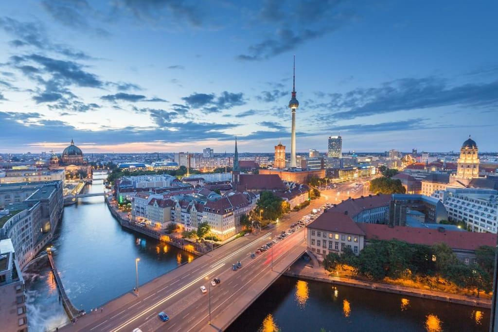 Holiday 33 Apartment K Next To Alexanderplatz Berlin Dış mekan fotoğraf